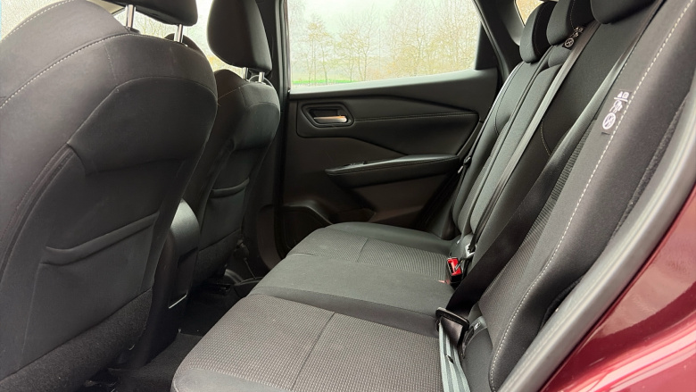 Nissan Qashqai 1.3 DiG-T MH Acenta Premium 5dr Petrol Hatchback